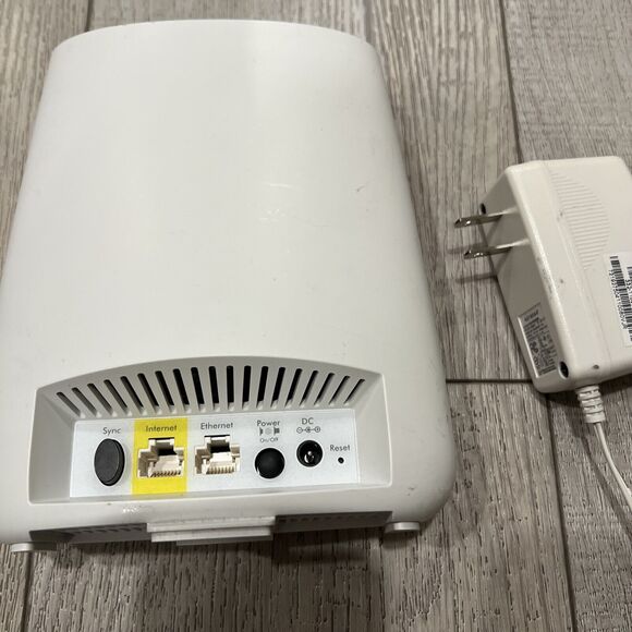 NETGEAR Orbi Model RBR20 Router White Home Mesh WiFi Tri-band - Picture 3 of 4